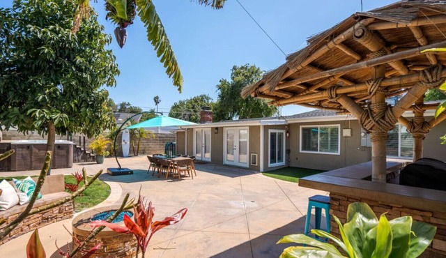Riviera Icon|Giant Spa|Outdoor Lounge|Sleeps 8!