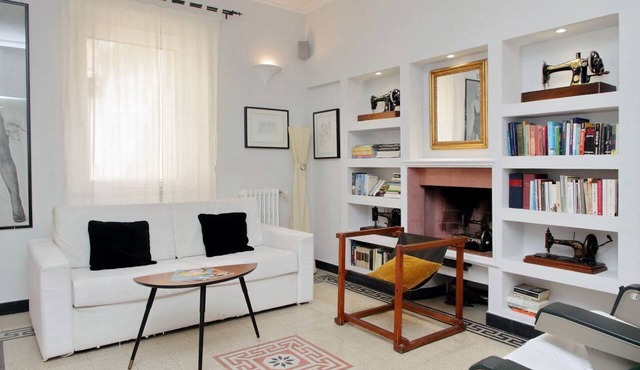 Rome, near the Colosseum, characteristic apartment for 6 people