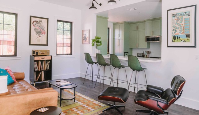 Sacramento Guest House w/Patio ~ 5 Mi to Downtown