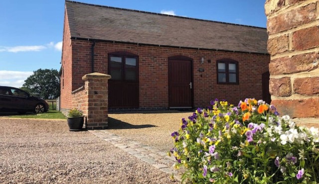 Saddleback Cottage-peaceful luxury, rural location