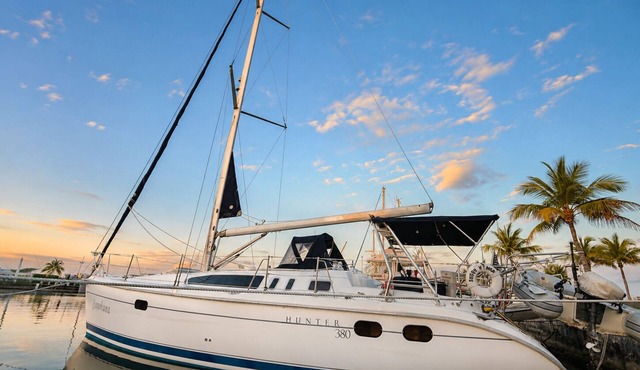 Sailboat Stay Marina Pools Sleeps 4 Stock Island, Key West