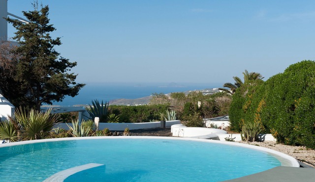 Saligari Villa with private pool & outdoor hot tub