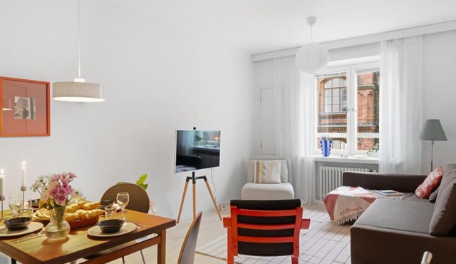 Scandi Luxury Renovated Central Access