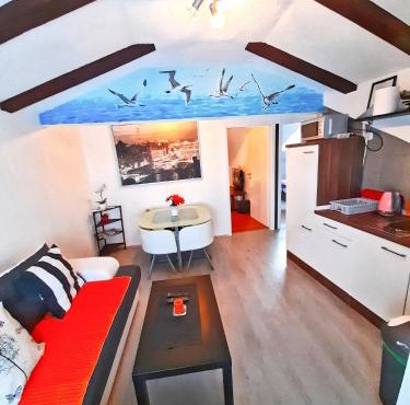 Sea View Loft Apartment "Sun"
