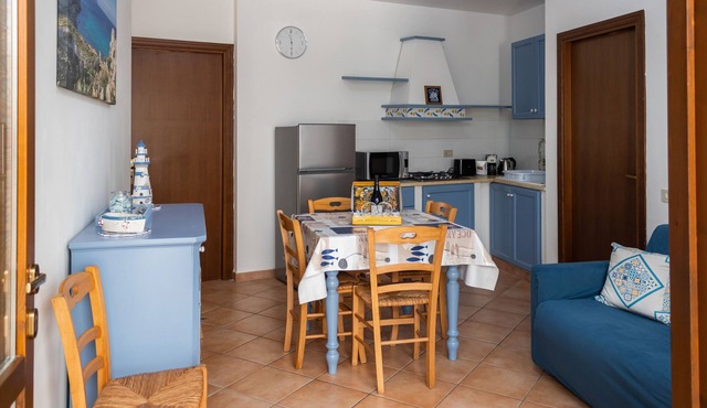 SELINUNTE Apt: Mediterranean-style in the center of Favignana, 300m from Sea