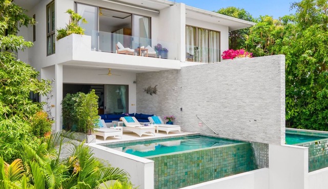 Shades of Blue - 2 Bedroom Luxury Rental Villa