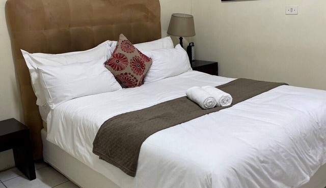 South African home away from home - minutes away from beaches!