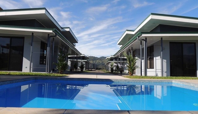 Spacious 2-Bedroom Casita with Pool, and Modern Amenities in Perez Zeledon