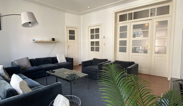 Spacious and luminous apartment at La Chasse