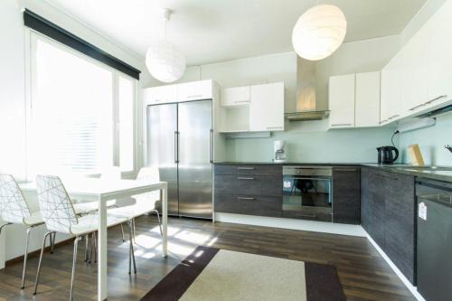 Spacious Apartment for 8 with Sauna