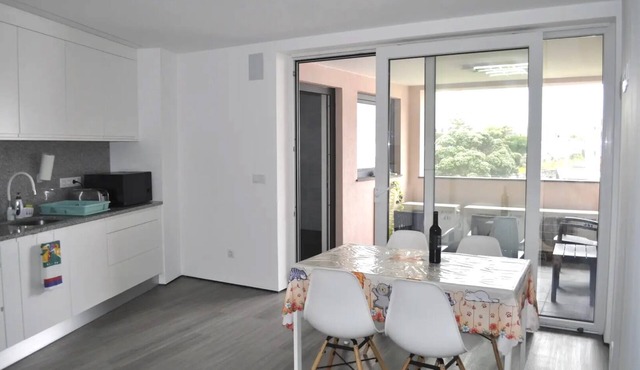 Spacious Seaside apartment A - Faraway