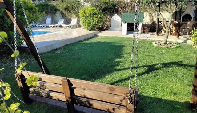 Spacious Villa with a Heated Pool, Jacuzzi, 200 meter from the beach