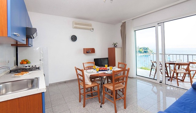 Splendid Beachfront Medveja Apartments