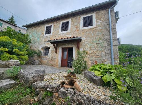 Stone House in Dobrec with Sea Views