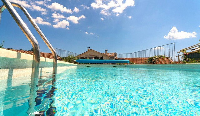 Stone Villa with spacious swimming pool- ideal for families and couples