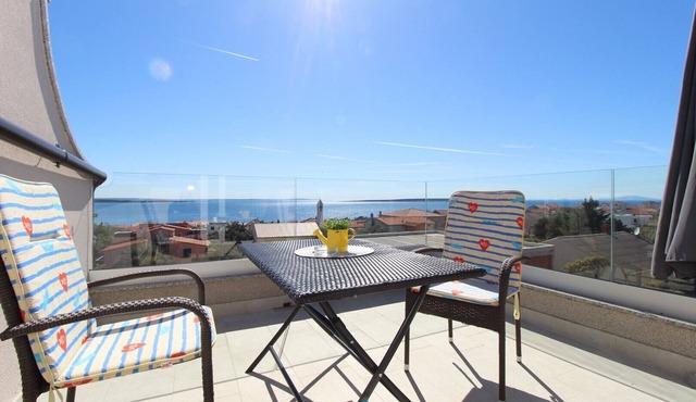Studio apartment Karas
