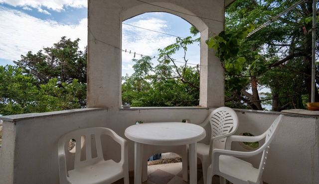 Studio flat near beach Vidalići (Pag) (AS-6519-a)