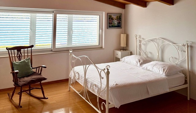 Studio flat near beach Tisno (Murter) (AS-14346-a)