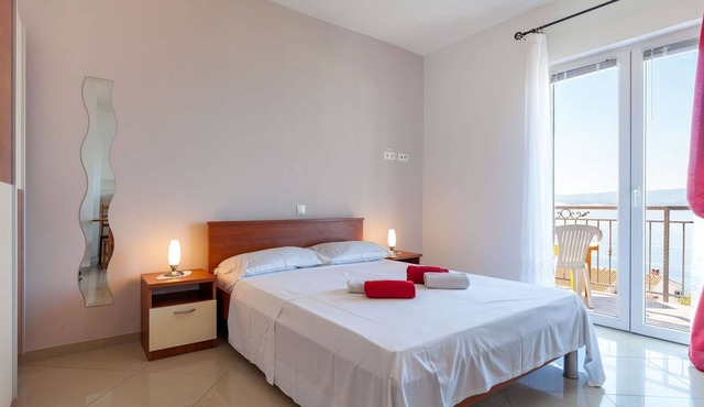 Studio flat with balcony and sea view Stanići, Omiš (AS-17894-a)