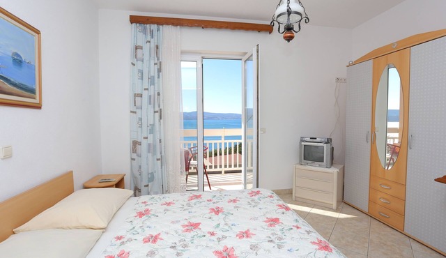 Studio flat with balcony and sea view Stanići, Omiš (AS-2818-a)