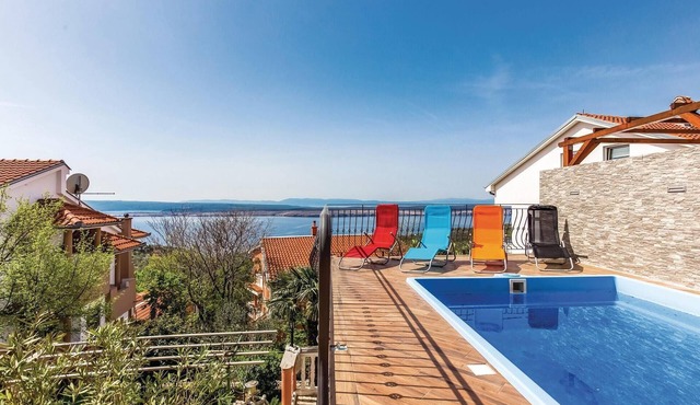 Stunning apartment in Crikvenica with WiFi
