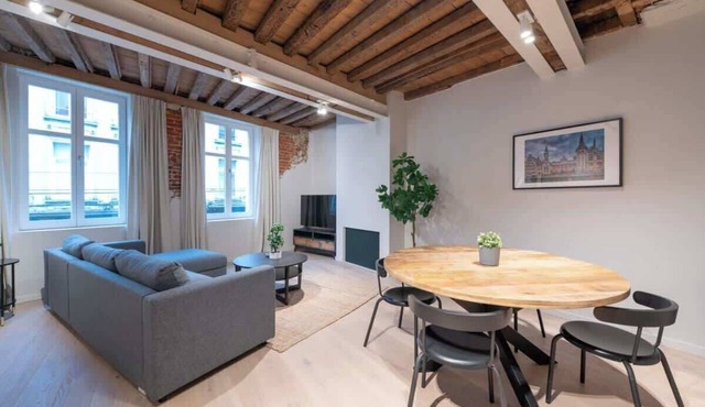 Stunning Duplex Apartment in Ghent Center
