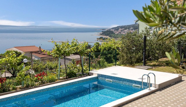 Stunning home in Omis