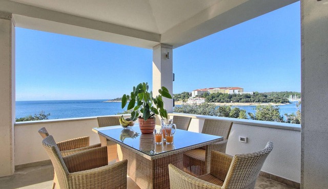 Stunning home in Pula