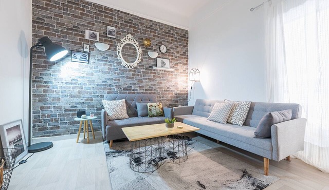 Stylish 1BR Retreat in Central Athens