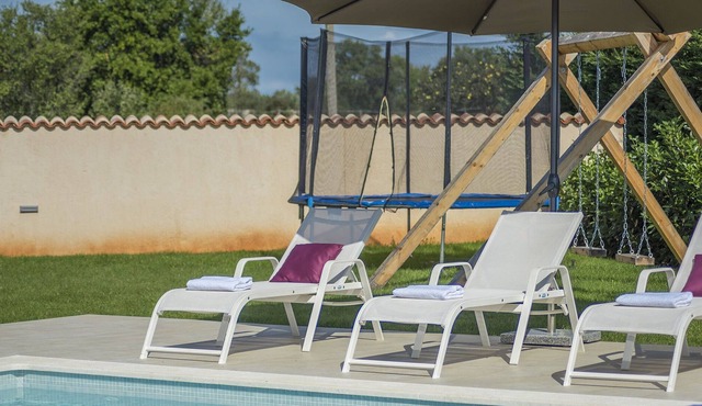 Stylish Villa with pool and fenced garden,ideal for relaxing family holidays