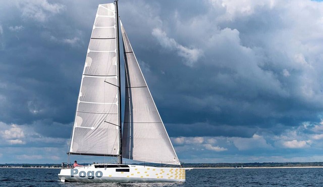 Sun-Kissed Sailing Adventure in Antiguo Puerto de La Rochelle