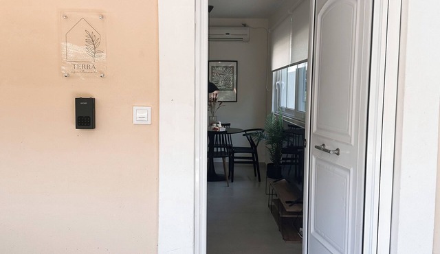 Terra Apartment-quiet apartment in the heart of Eretria