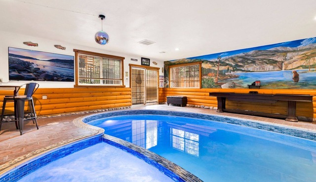 The Big Bear Fox Lodge - Indoor Pool, Hot Tub, Games & Family Retreat
