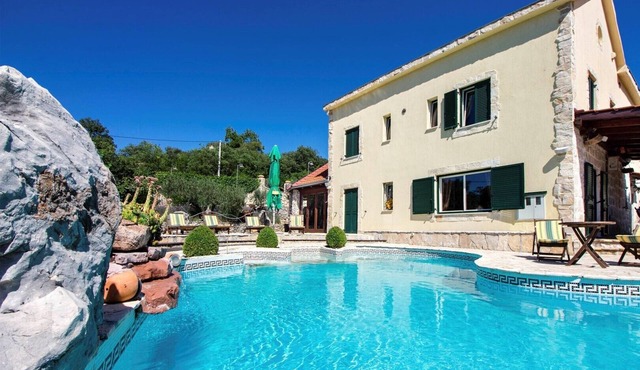 The Hidden Village Treasure - Villa Olka