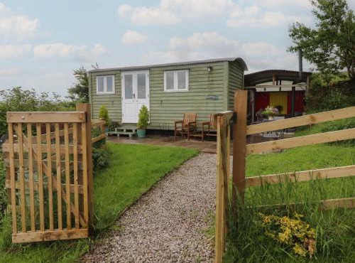 The Journeyman Luxury Shepherds Hut