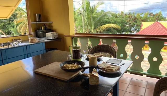 The Waterfront Inn - Hostel