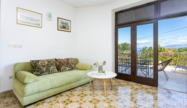 Three bedroom apartment with terrace and sea view Mirca, Brač (A-732-a)