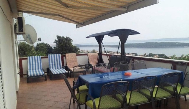 Three bedroom apartment with terrace and sea view Banjol, Rab (A-16647-a)