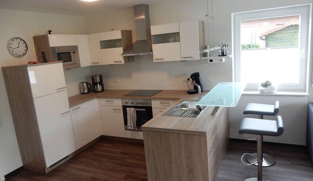 TOP! Headquarters u. quiet location, modern DHH, garden, 5 * level, WiFi, bicycles