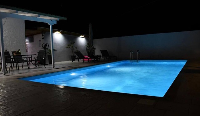 Tropical pool house in rafina
