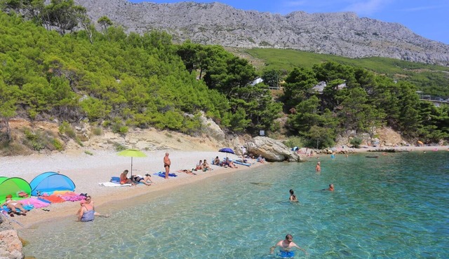 Two bedroom apartment with terrace and sea view Lokva Rogoznica, Omiš (A-4821-b)