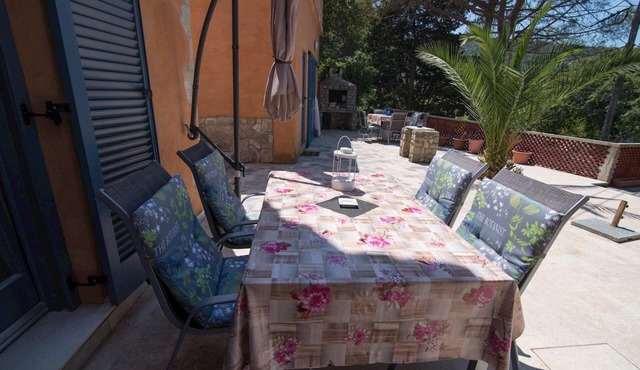 Two bedroom apartment with terrace Veli Lošinj, Lošinj (A-21187-a)
