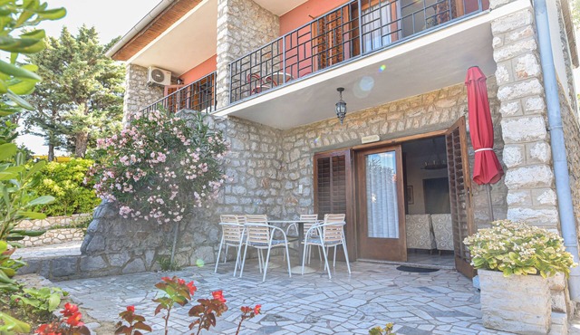 Two bedroom apartment with terrace and sea view Klenovica, Novi Vinodolski (A-23785-a)