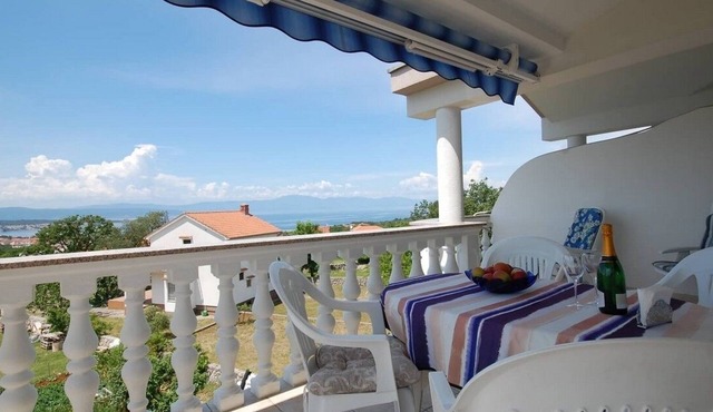 Two bedroom apartment with balcony and sea view Kremenići, Krk (A-21724-a)