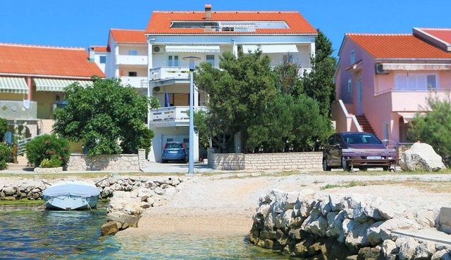 Two bedroom apartment near beach Kustići (Pag) (A-4086-d)