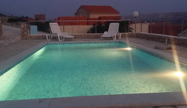 Two bedroom apartment with a swimming pool Zubovići, Pag (A-9365-c)
