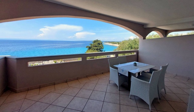Two bedroom apartment near beach Lun, Pag (A-3320-f)