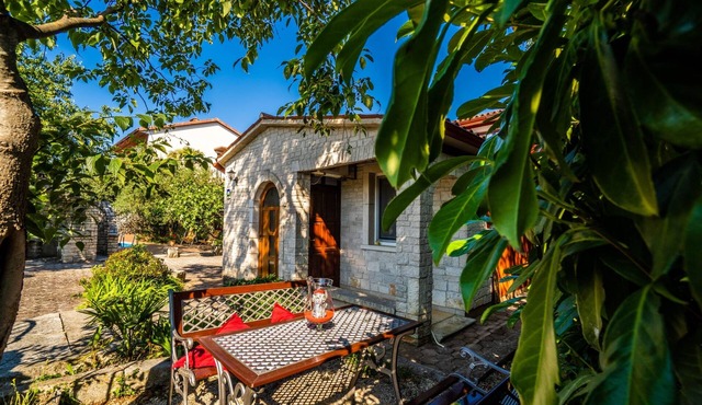 Two bedroom apartment with a swimming pool Krnica, Marčana (A-7357-b)