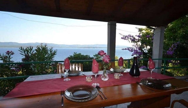Two bedroom apartment with terrace and sea view Murvica, Brač (A-23462-a)