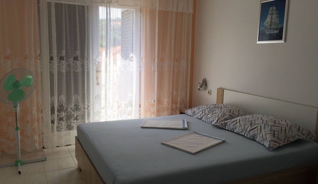 Two bedroom apartment with terrace and sea view Lun, Pag (A-11781-a)